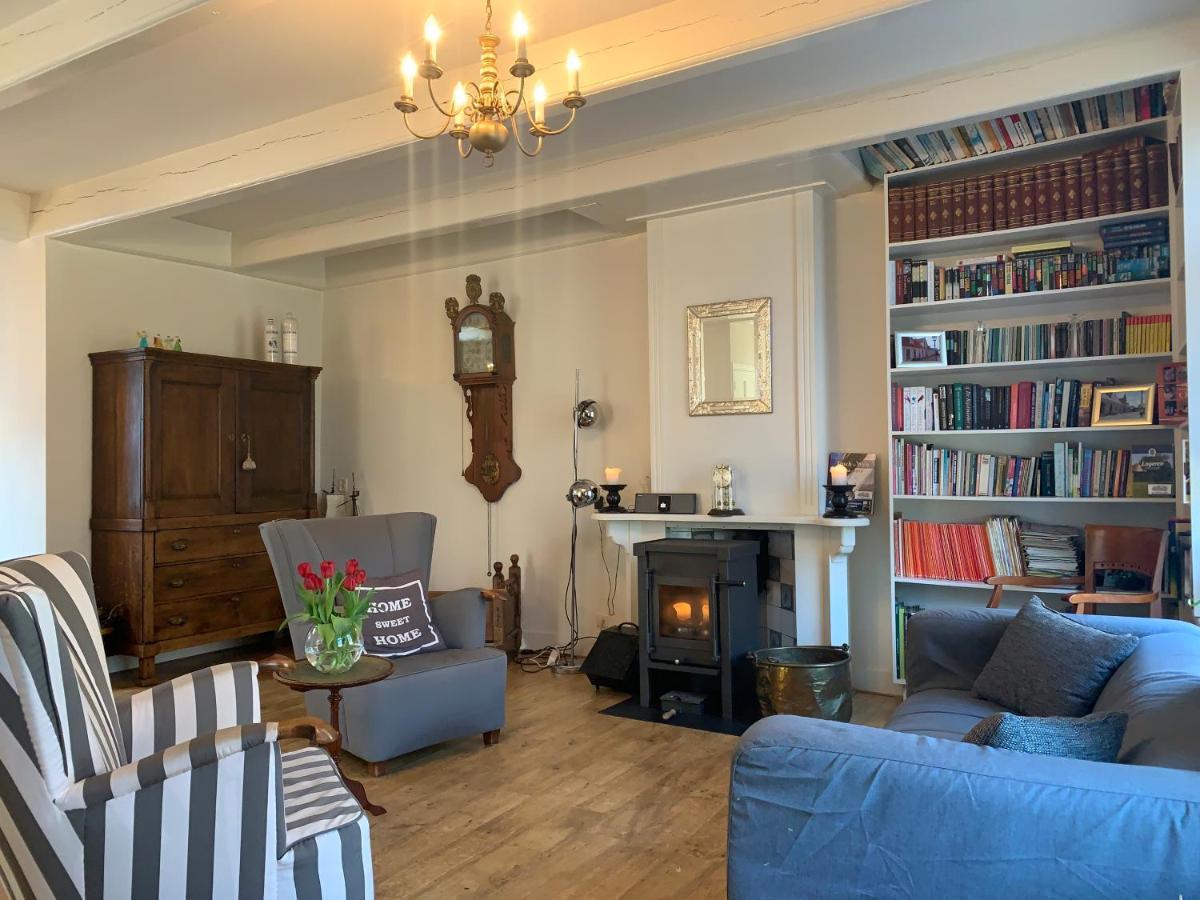 De Thuiskamer In Grou Als B&B Of Vakantiehuis Exteriör bild