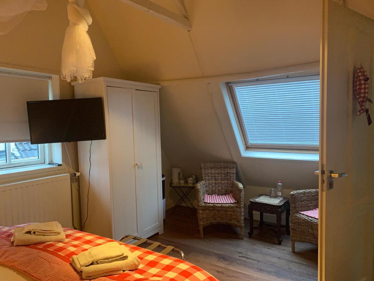 De Thuiskamer In Grou Als B&B Of Vakantiehuis Exteriör bild