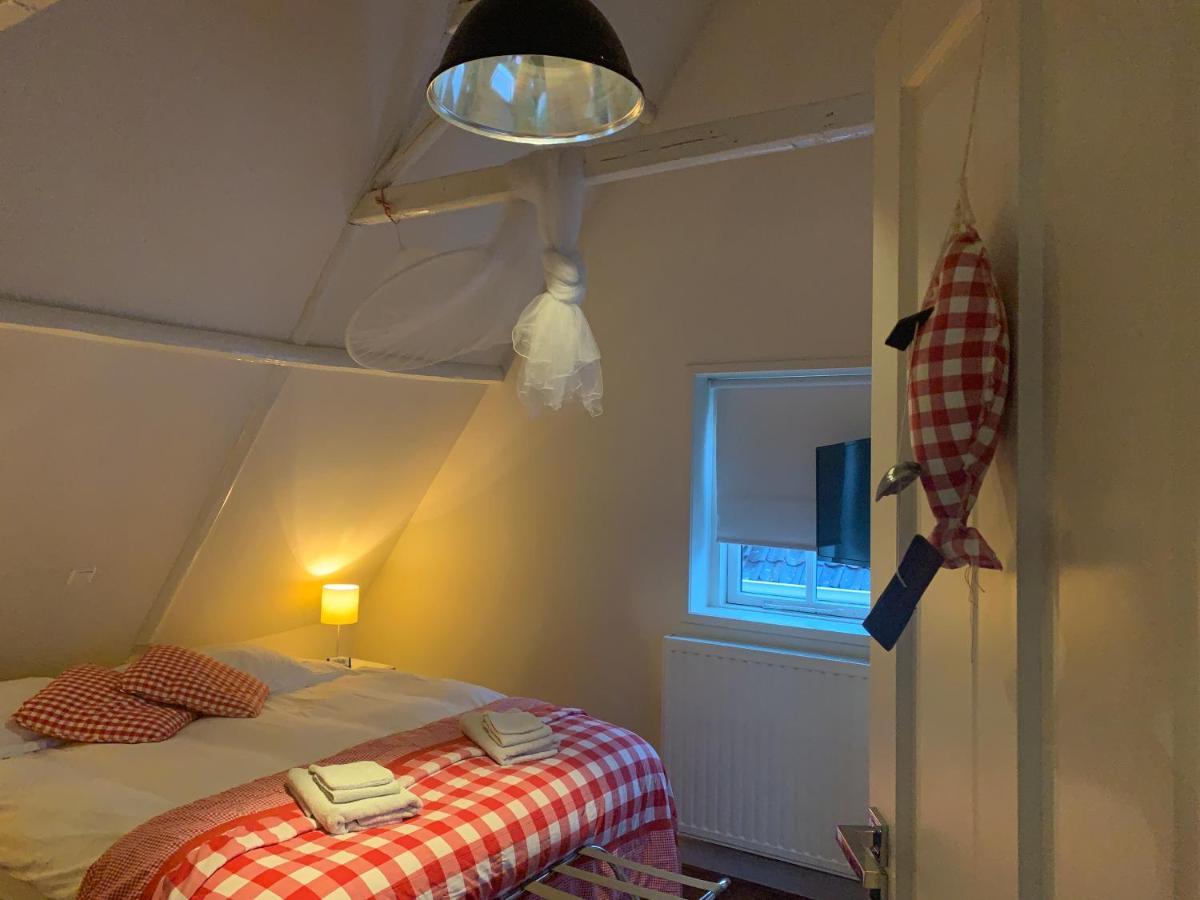 De Thuiskamer In Grou Als B&B Of Vakantiehuis Exteriör bild