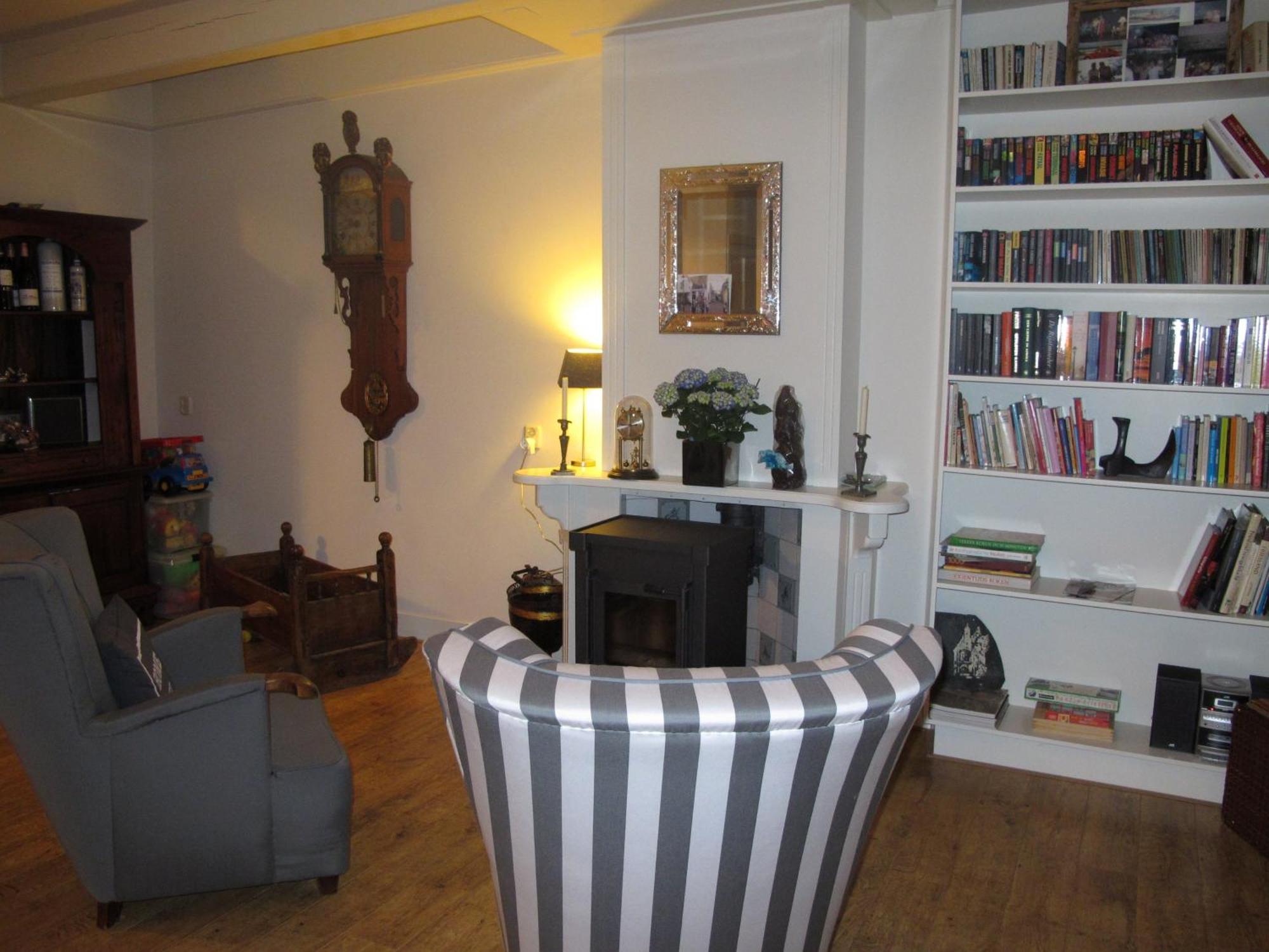 De Thuiskamer In Grou Als B&B Of Vakantiehuis Exteriör bild