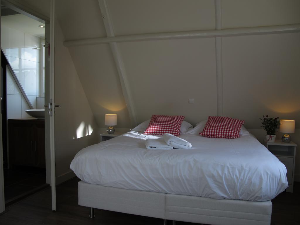 De Thuiskamer In Grou Als B&B Of Vakantiehuis Exteriör bild