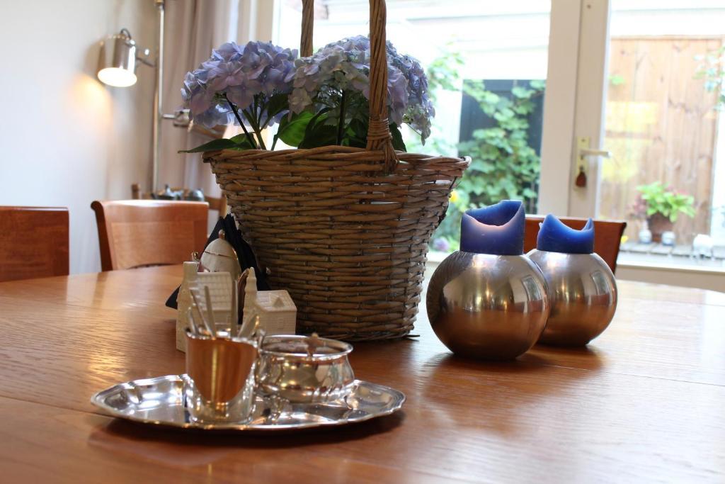 De Thuiskamer In Grou Als B&B Of Vakantiehuis Exteriör bild